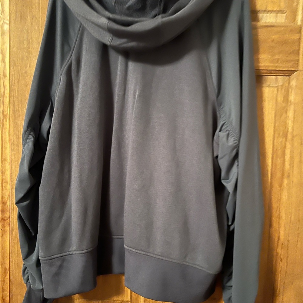 Plus size jacket - Picture 2 of 4